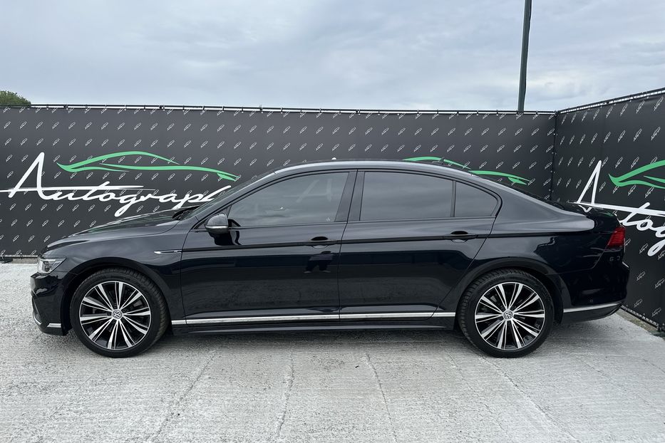 Продам Volkswagen Passat B8 R-Line 4motion 2020 года в Киеве