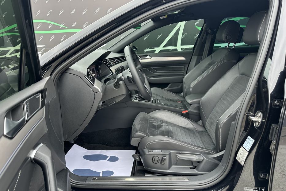 Продам Volkswagen Passat B8 R-Line 4motion 2020 года в Киеве