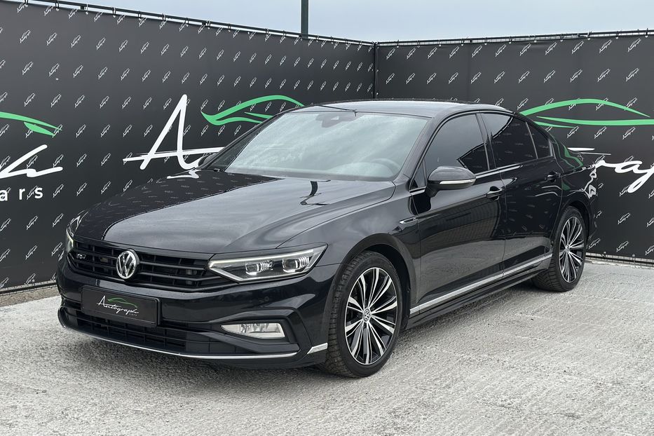 Продам Volkswagen Passat B8 R-Line 4motion 2020 года в Киеве