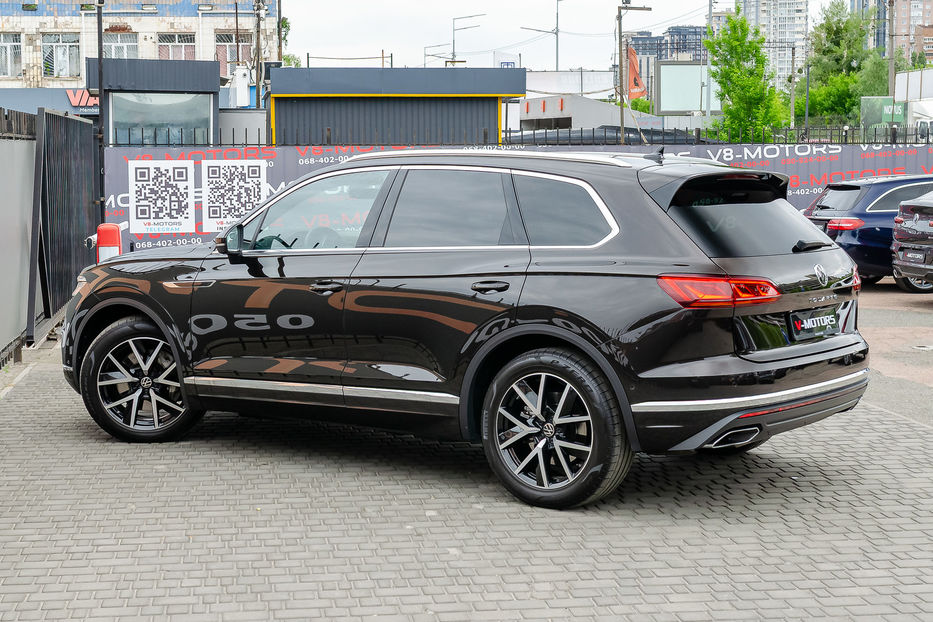 Продам Volkswagen Touareg 2021 года в Киеве