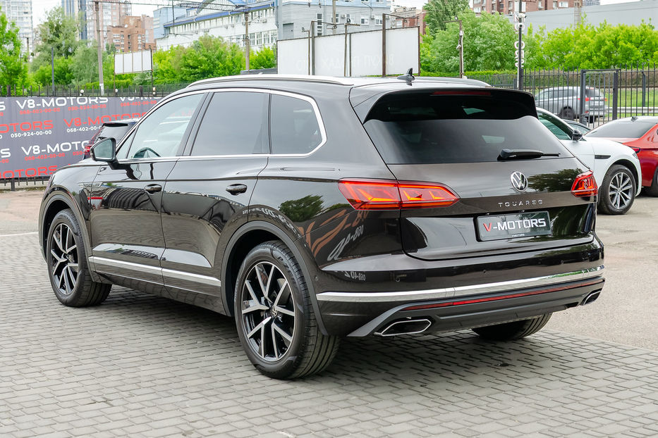 Продам Volkswagen Touareg 2021 года в Киеве