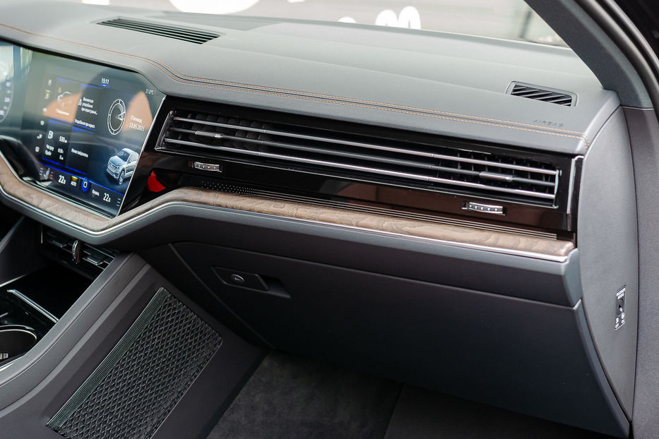 Продам Volkswagen Touareg 2021 года в Киеве