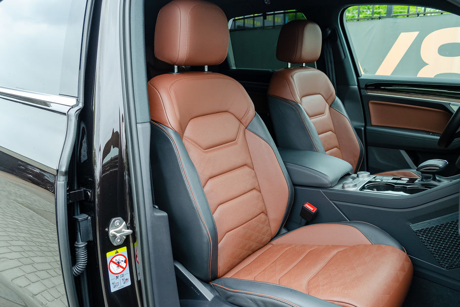 Продам Volkswagen Touareg 2021 года в Киеве