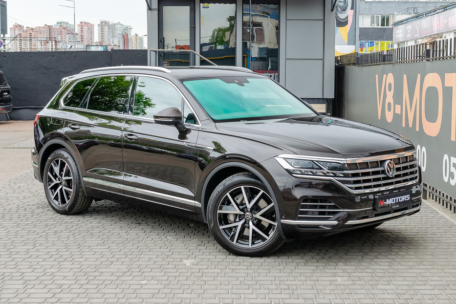 Продам Volkswagen Touareg 2021 года в Киеве