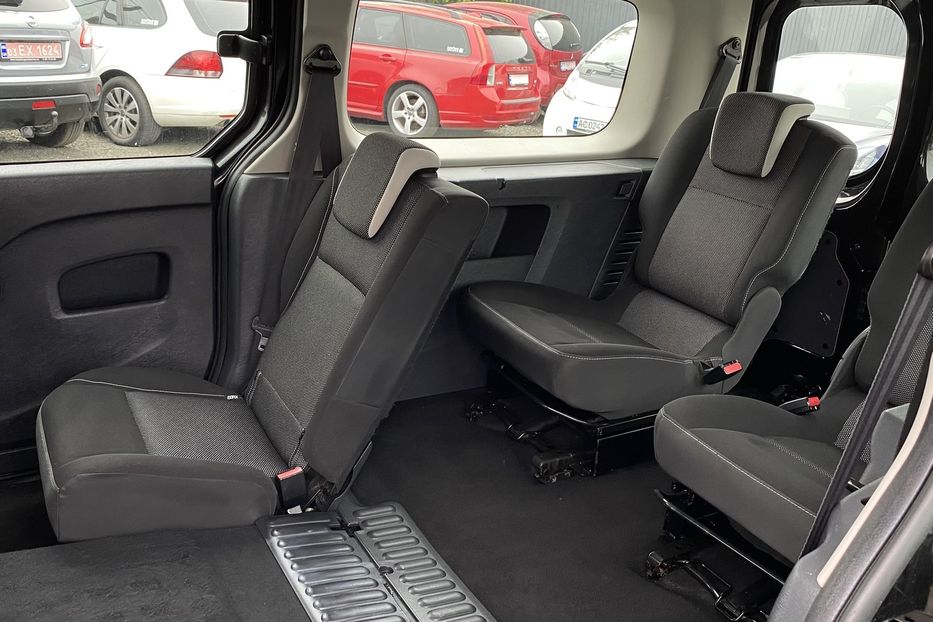 Продам Renault Kangoo пасс. 2013 года в Луцке