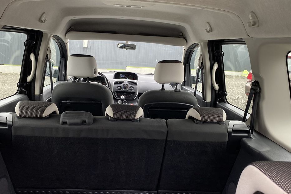 Продам Renault Kangoo пасс. 2013 года в Луцке