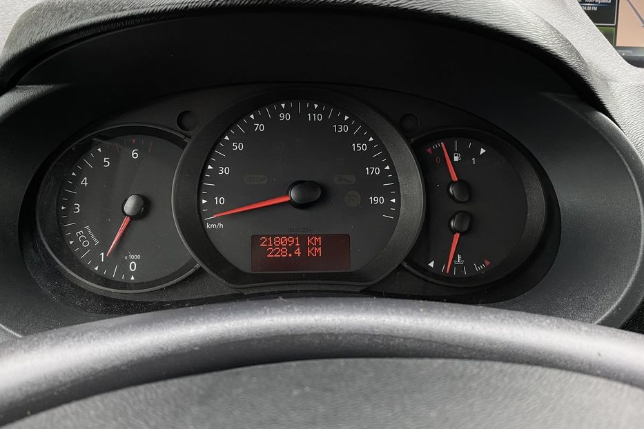 Продам Renault Kangoo пасс. 2013 года в Луцке