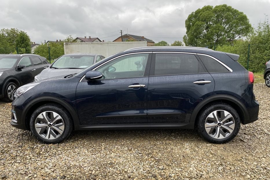 Продам Kia Niro 64 kWh Макс. комплектація Люк 2021 года в Львове