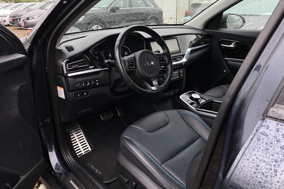 Продам Kia Niro 64 kWh Макс. комплектація Люк 2021 года в Львове