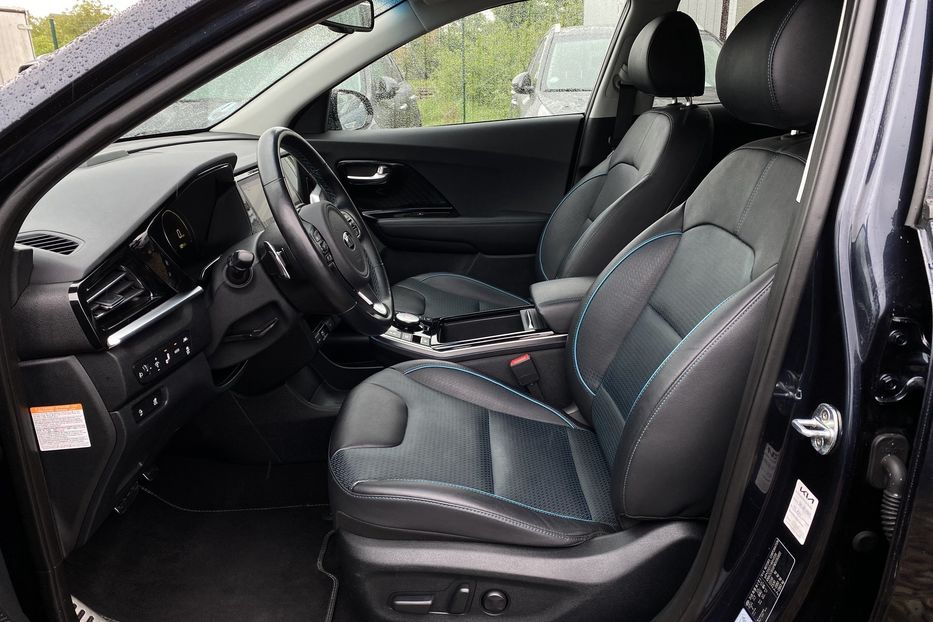 Продам Kia Niro 64 kWh Макс. комплектація Люк 2021 года в Львове