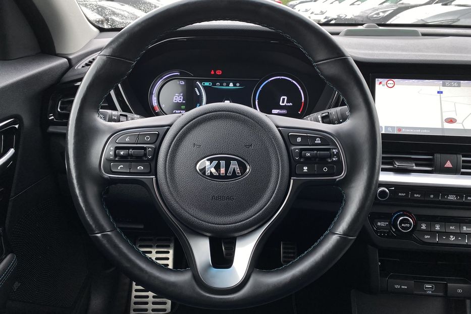 Продам Kia Niro 64 kWh Макс. комплектація Люк 2021 года в Львове