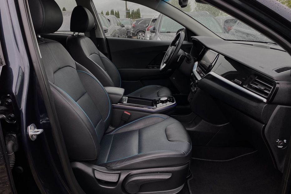 Продам Kia Niro 64 kWh Макс. комплектація Люк 2021 года в Львове