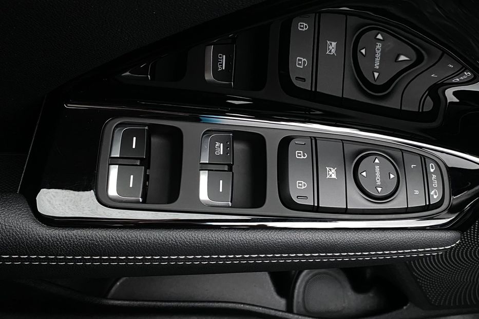 Продам Kia Niro 64кВт ТепловийПдгрвкермасидінь 2021 года в Львове