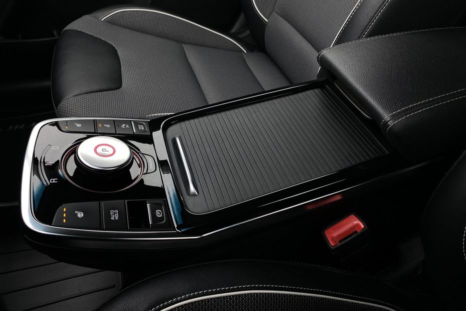 Продам Kia Niro 64кВт ТепловийПдгрвкермасидінь 2021 года в Львове