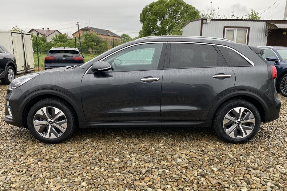 Продам Kia Niro 64кВт ТепловийПдгрвкермасидінь 2021 года в Львове