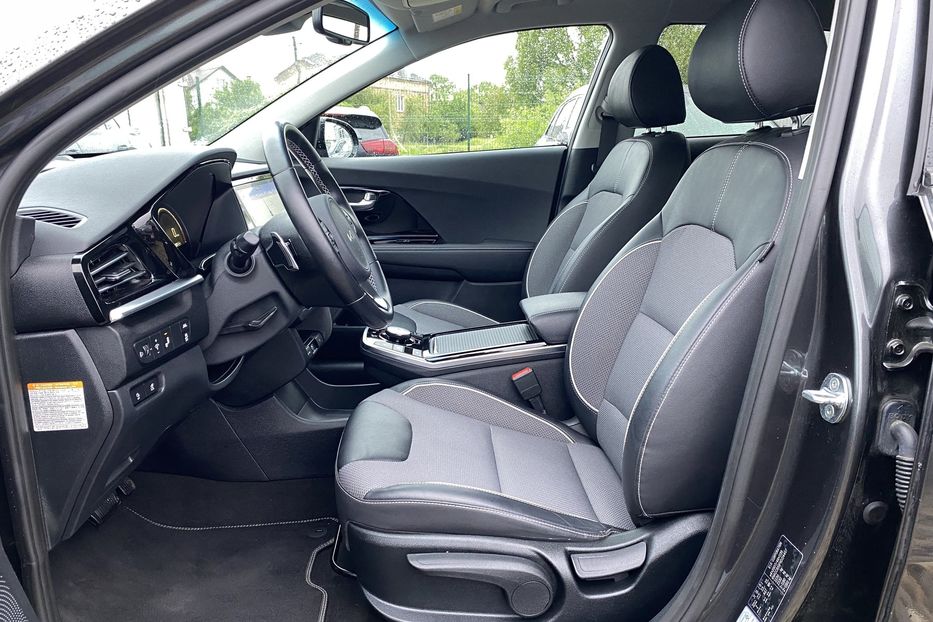 Продам Kia Niro 64кВт ТепловийПдгрвкермасидінь 2021 года в Львове