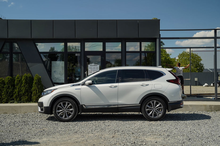 Продам Honda CR-V Hybrid Touring 2021 года в Черновцах