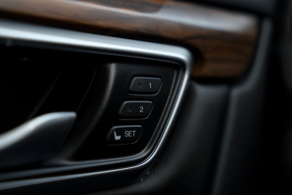 Продам Honda CR-V Hybrid Touring 2021 года в Черновцах