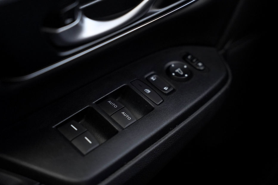 Продам Honda CR-V Hybrid Touring 2021 года в Черновцах