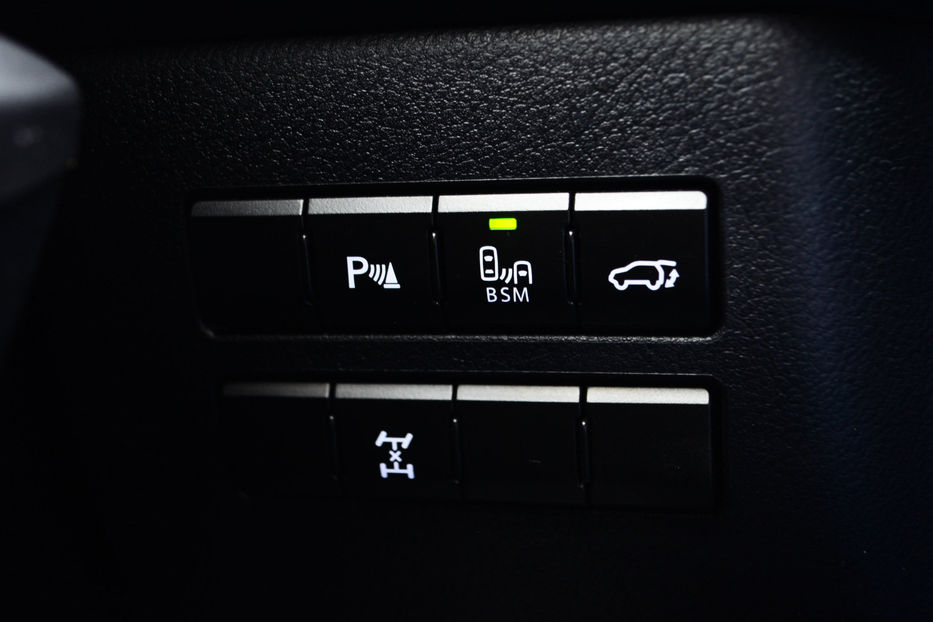 Продам Lexus NX 200 2016 года в Киеве