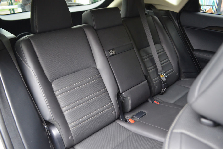 Продам Lexus NX 200 2016 года в Киеве