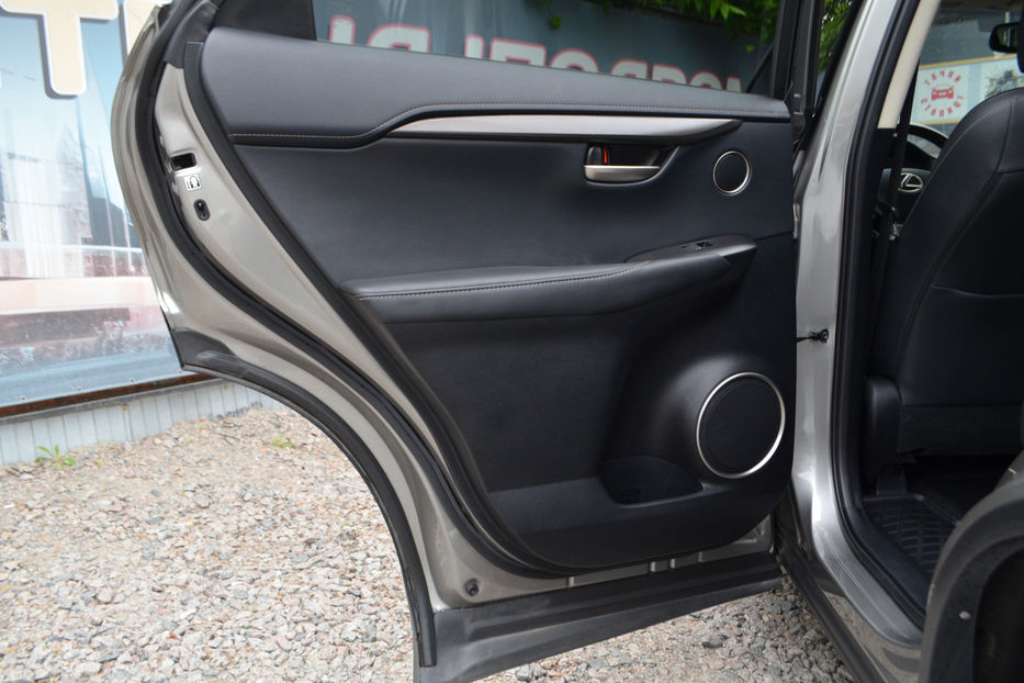 Продам Lexus NX 200 2016 года в Киеве