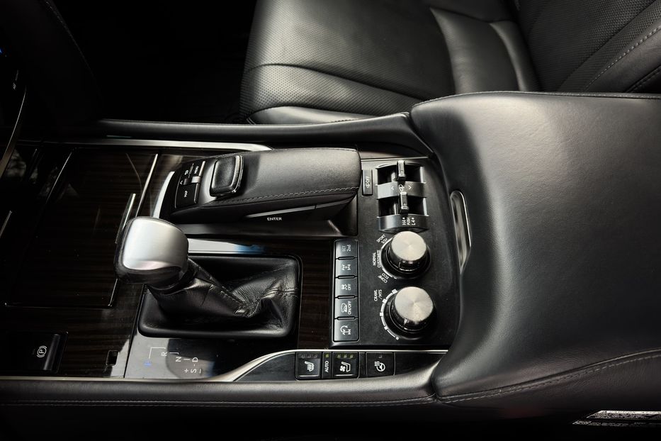 Продам Lexus LX 450 ОФІЦІАЛ (KOMIS) 2017 года в г. Умань, Черкасская область