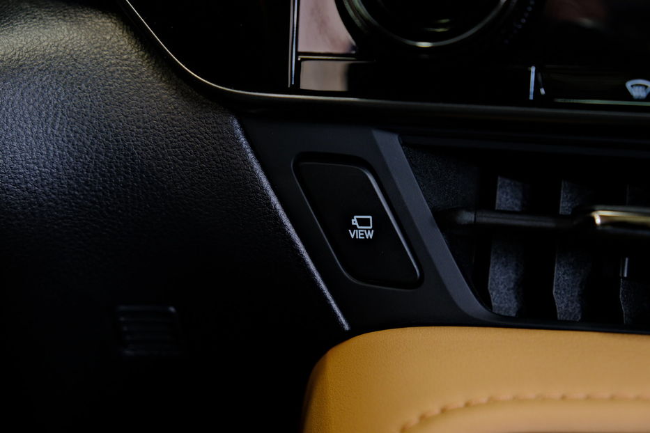 Продам Lexus NX 300 350h 2023 года в Одессе
