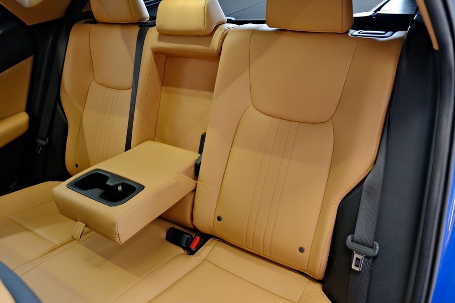 Продам Lexus NX 300 350h 2023 года в Одессе