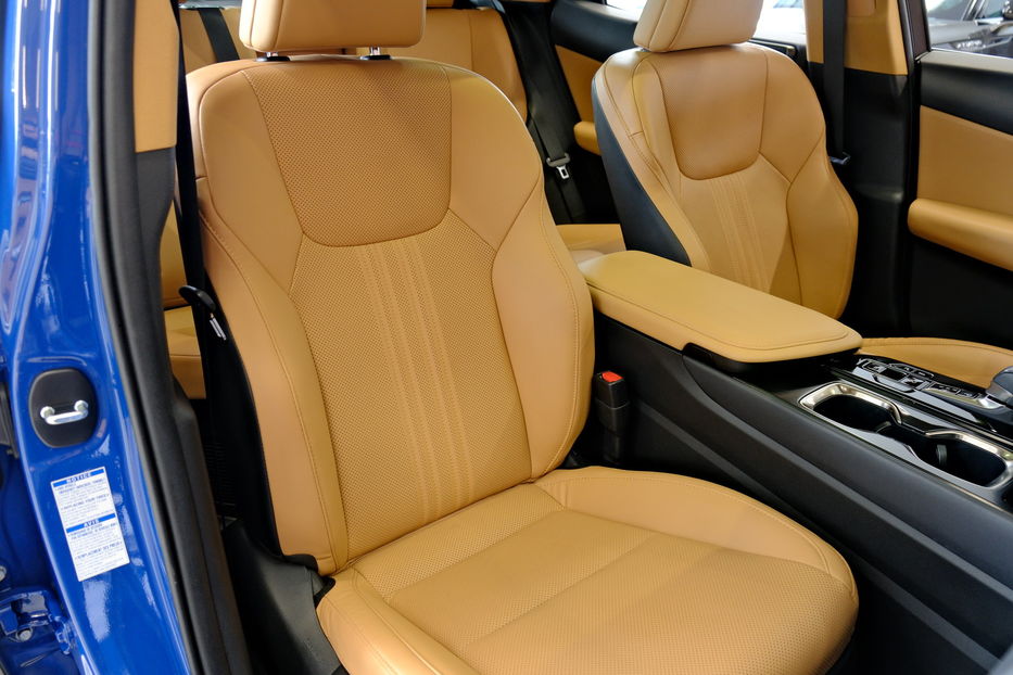 Продам Lexus NX 300 350h 2023 года в Одессе