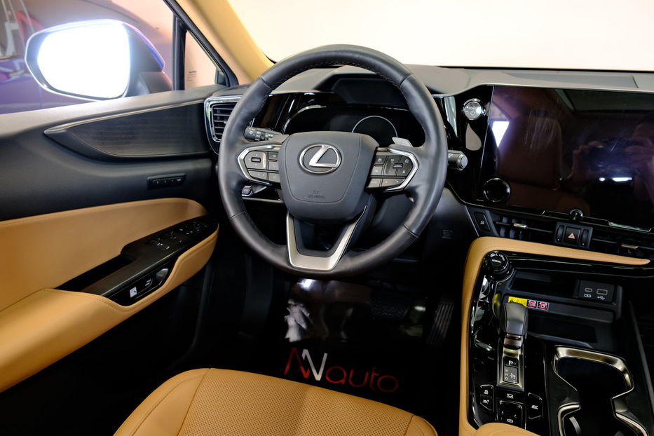 Продам Lexus NX 300 350h 2023 года в Одессе