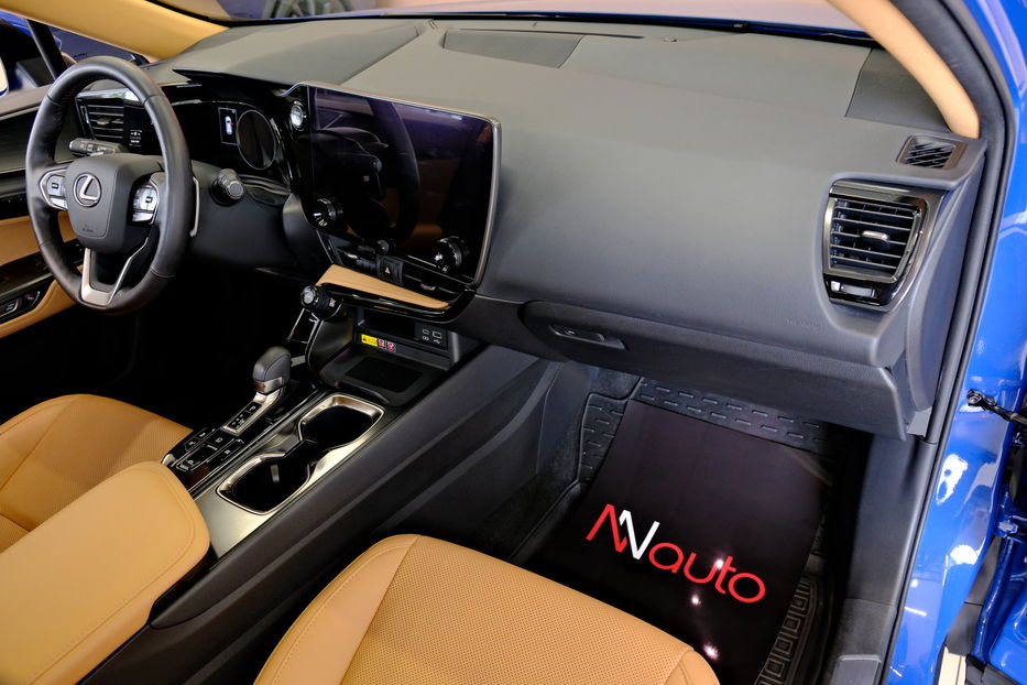 Продам Lexus NX 300 350h 2023 года в Одессе