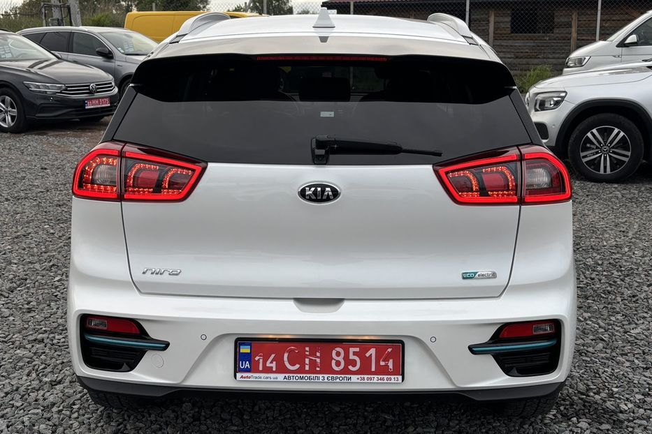 Продам Kia Niro 64 kw Premium  2019 года в Львове