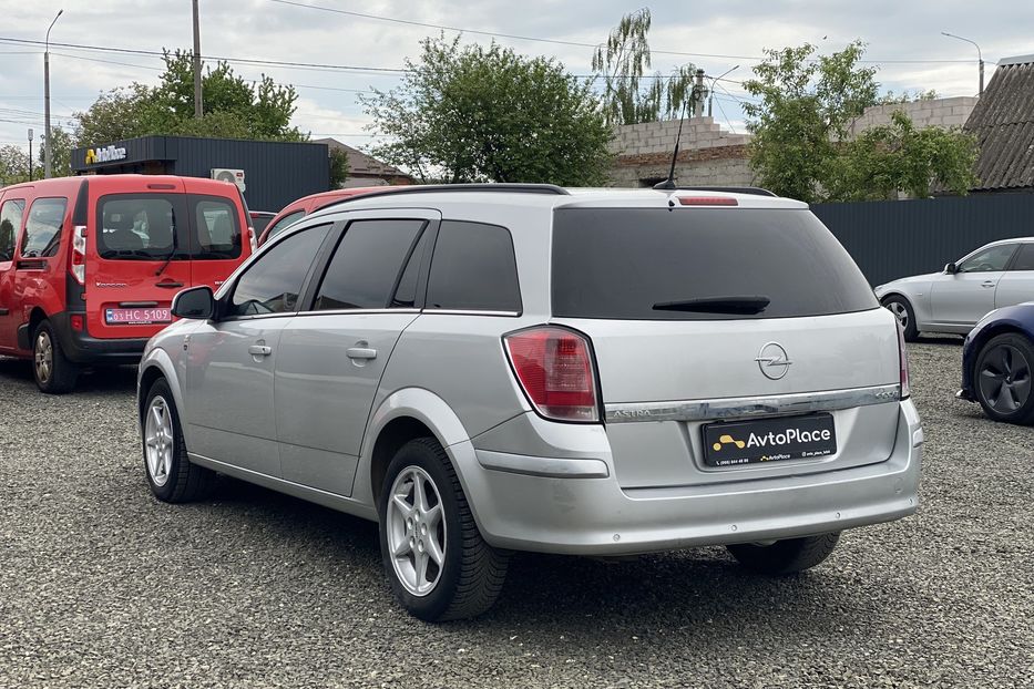 Продам Opel Astra H 2010 года в Луцке
