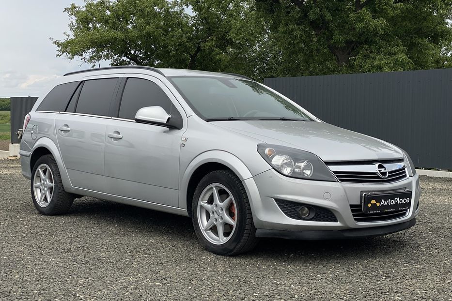 Продам Opel Astra H 2010 года в Луцке