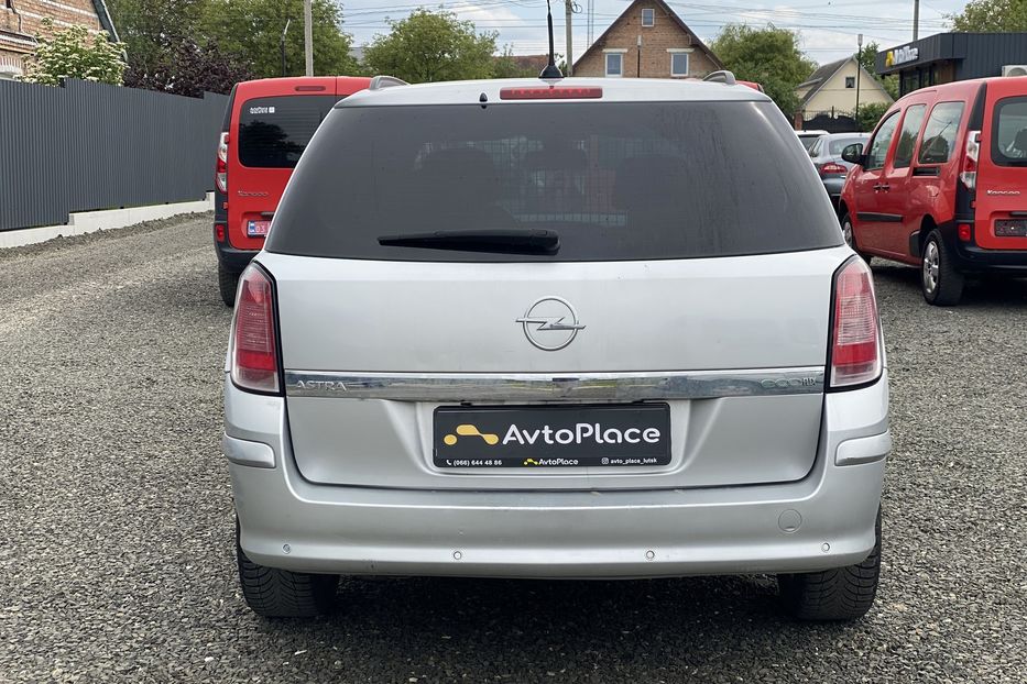 Продам Opel Astra H 2010 года в Луцке