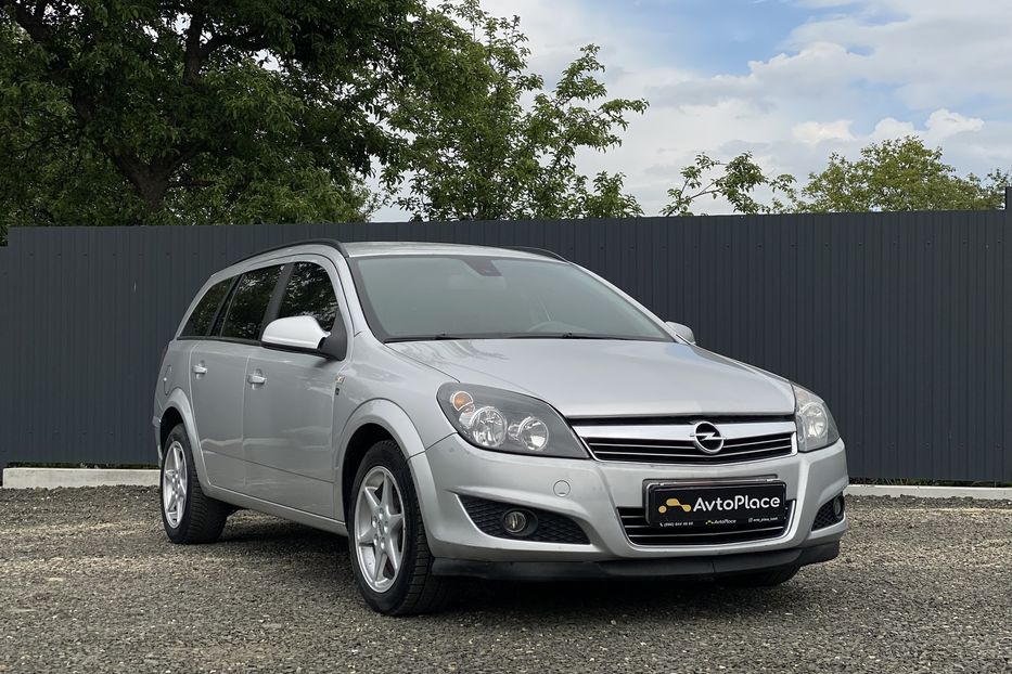 Продам Opel Astra H 2010 года в Луцке