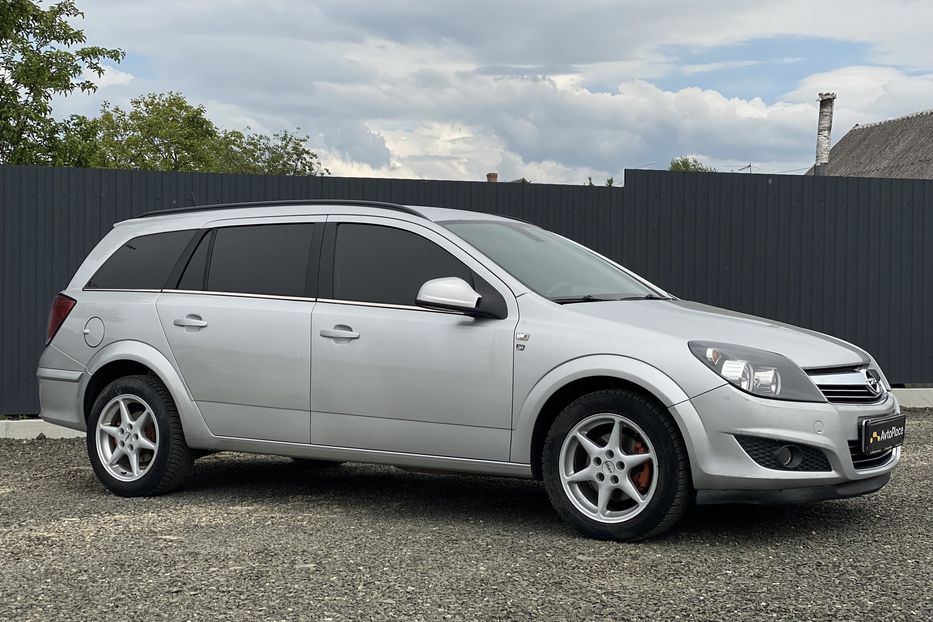 Продам Opel Astra H 2010 года в Луцке