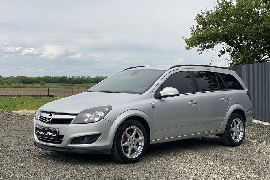 Продам Opel Astra H 2010 года в Луцке