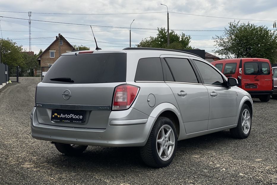 Продам Opel Astra H 2010 года в Луцке