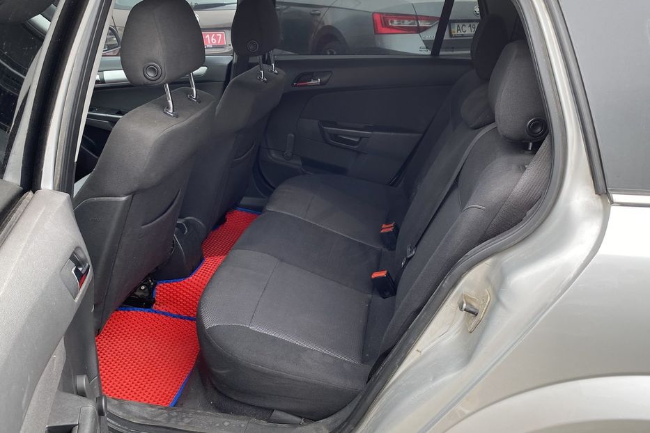Продам Opel Astra H 2010 года в Луцке