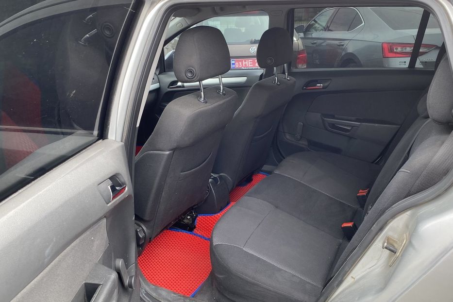 Продам Opel Astra H 2010 года в Луцке