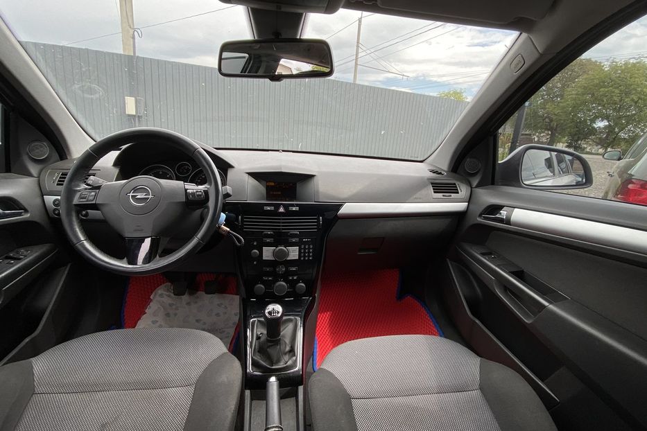 Продам Opel Astra H 2010 года в Луцке