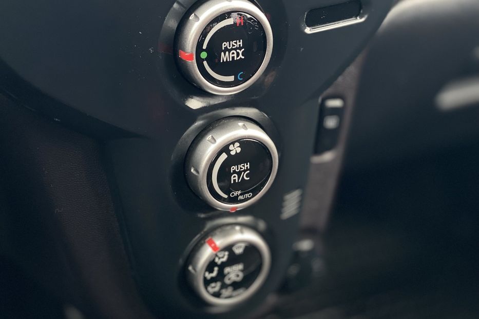 Продам Mitsubishi i-MiEV 2016 года в Луцке
