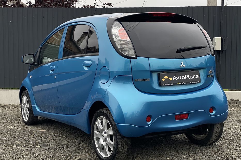 Продам Mitsubishi i-MiEV 2016 года в Луцке