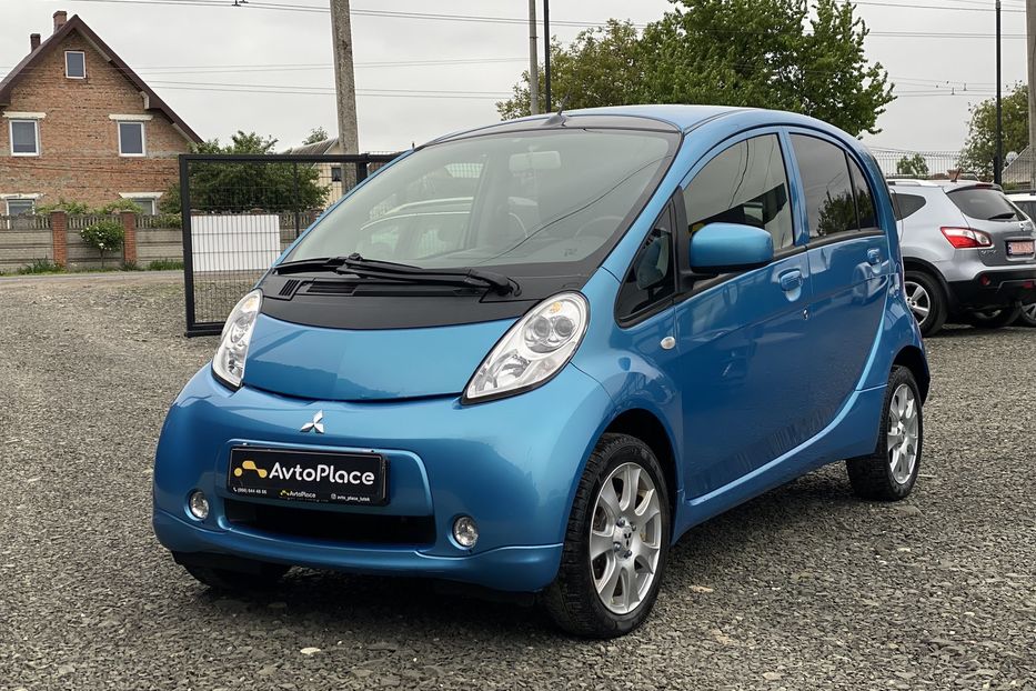 Продам Mitsubishi i-MiEV 2016 года в Луцке