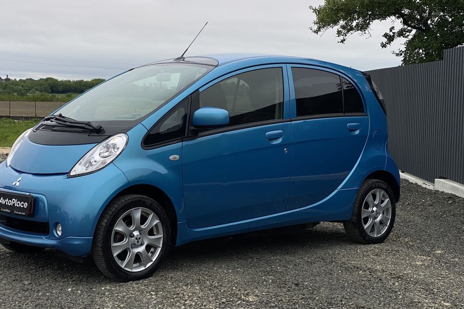 Продам Mitsubishi i-MiEV 2016 года в Луцке