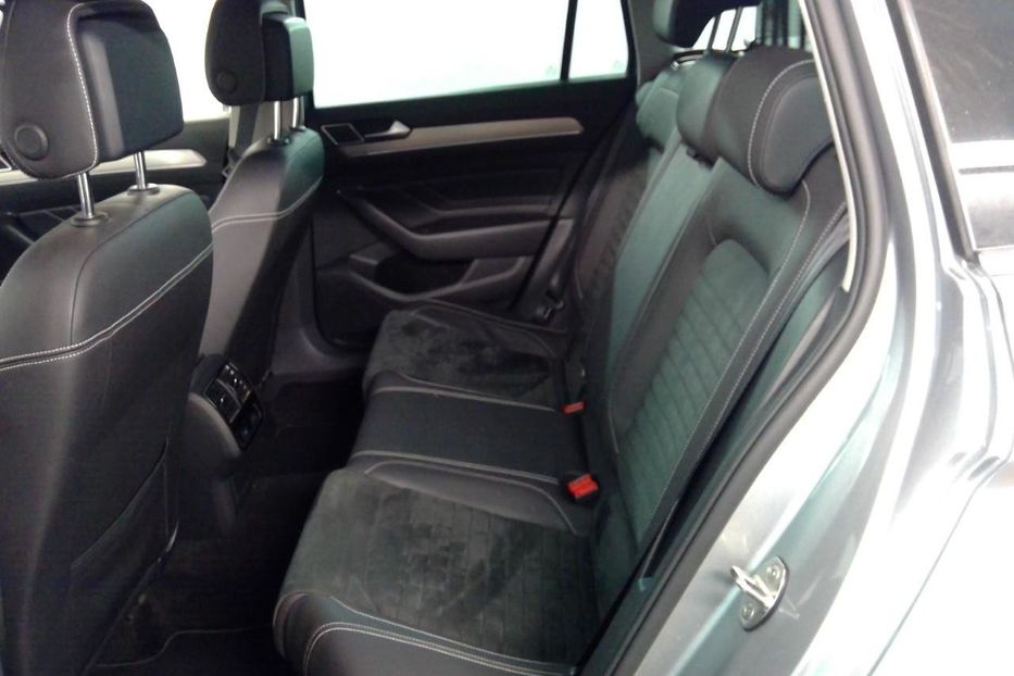 Продам Volkswagen Passat B8 R-Line 4*4 200к.с  2021 года в Житомире