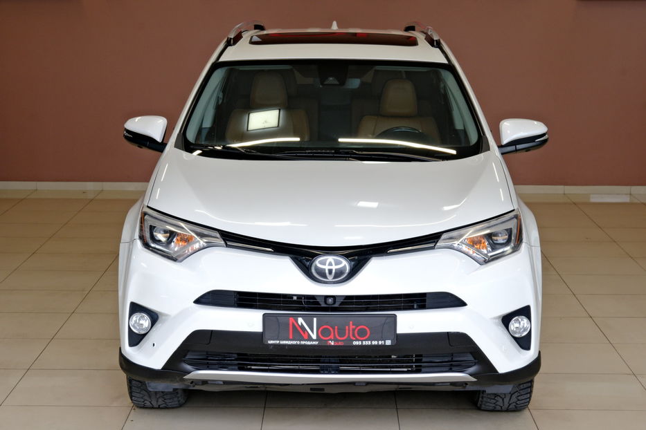 Продам Toyota Rav 4 2017 года в Одессе