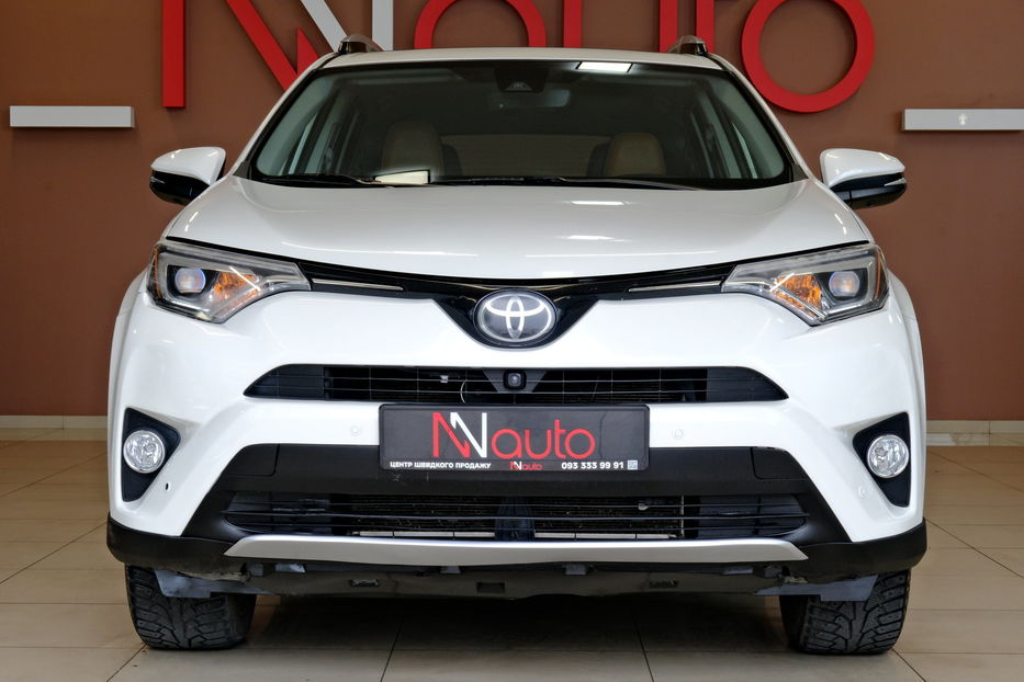Продам Toyota Rav 4 2017 года в Одессе